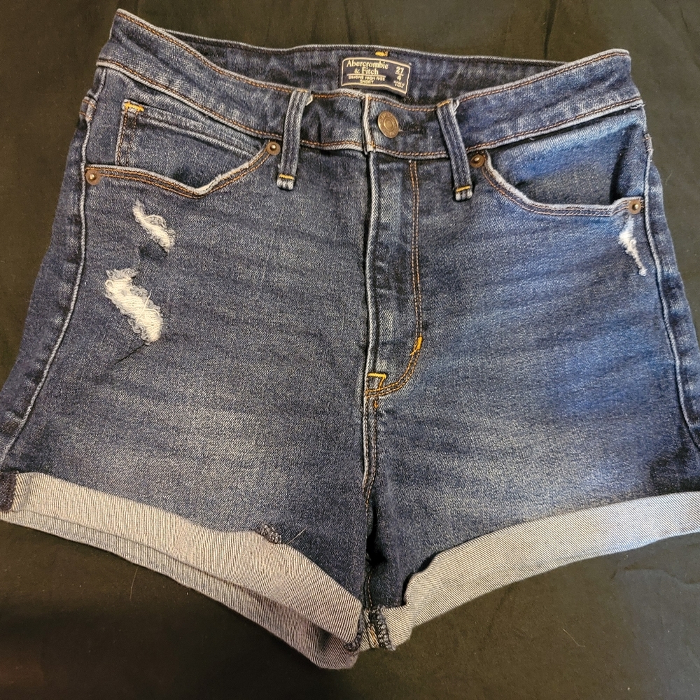 Abercrombie high waisted rolled hem shorts. size 27 waist (4)